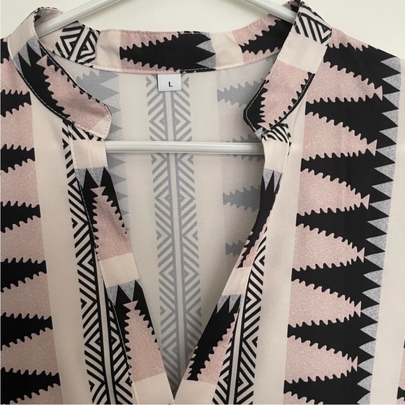 Geometric neutral Tunic Dress / Top - Picture 2 of 4